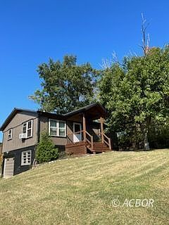 1st image of 854 Kansas Ave