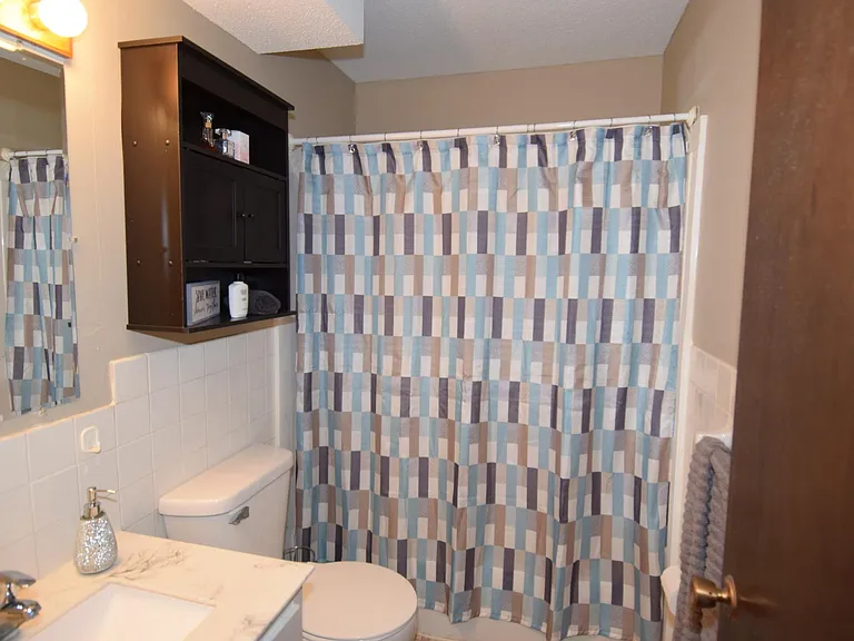 480 Fern St #302 — Photo 15