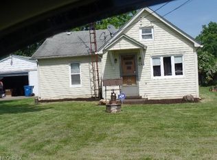 824 McConnell Rd, Leavittsburg, OH 44430