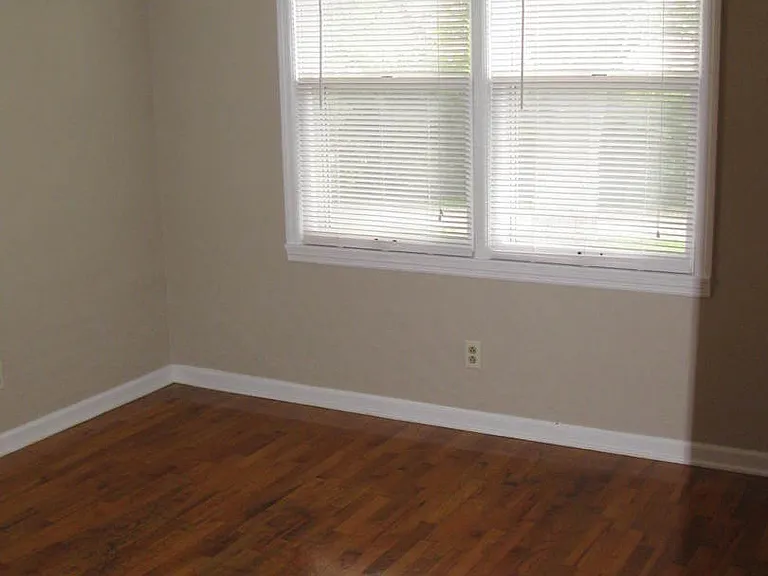 531 Eddie Ln — Photo 18