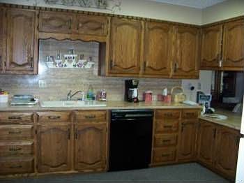 2nd image of 407 SW 17th St