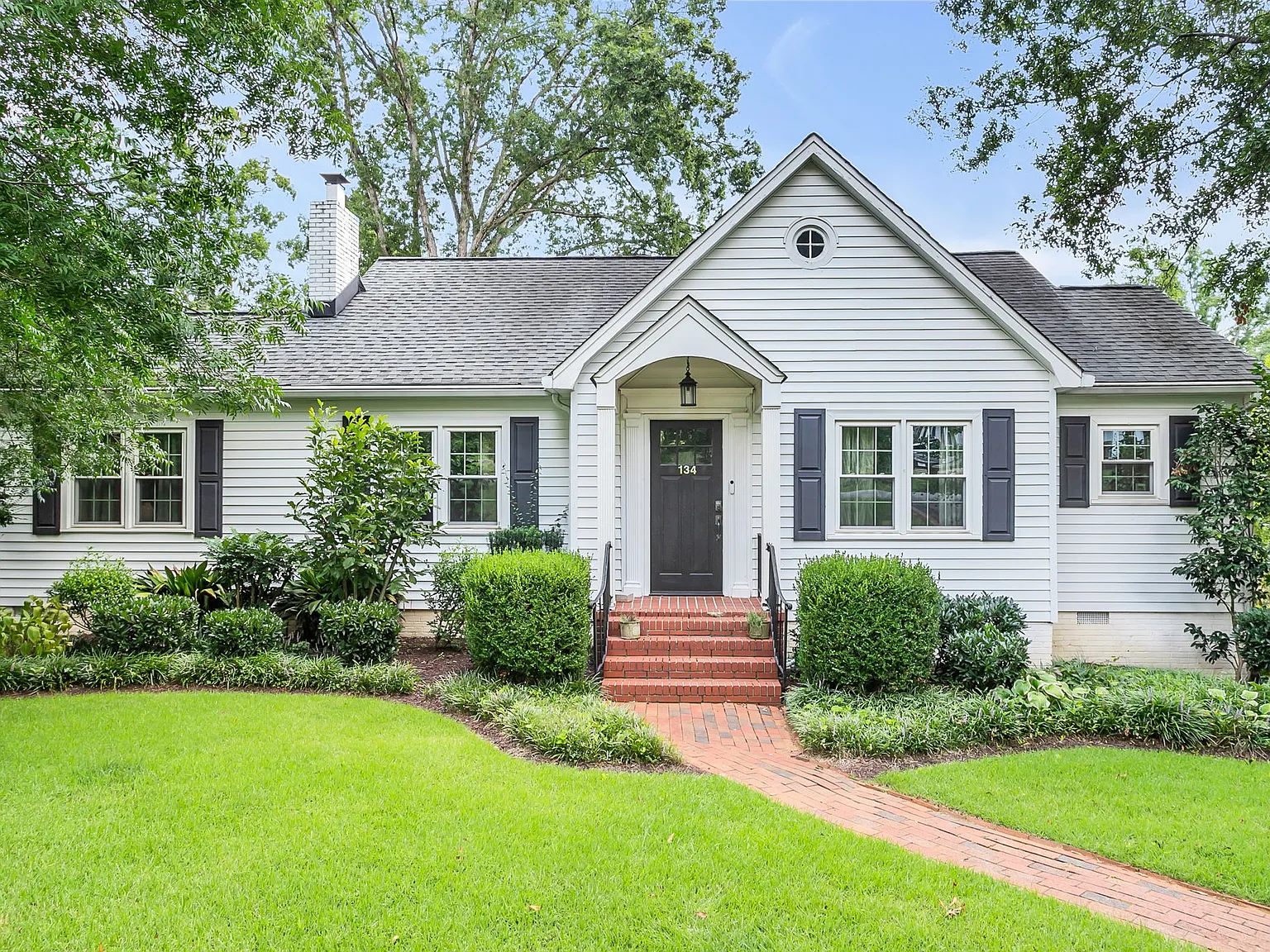 4 bed, 3200 sqft, $4,995 — Photo 3