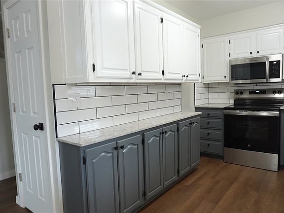 2nd image of 3 Towan Cir