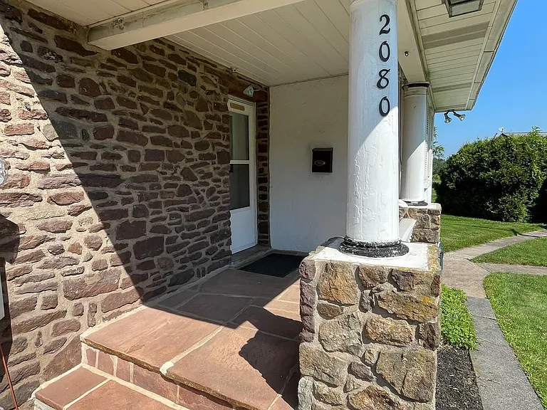2080 Milford Square Pike — Photo 3