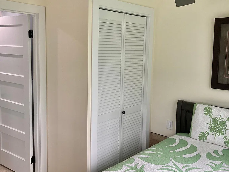 347 Ainako Ave #B — Photo 3