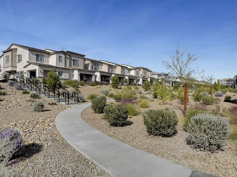 10772 Paget Ct — Photo 39