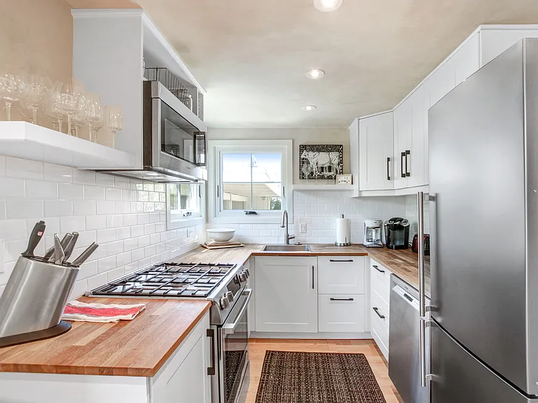 1181 York Ln #B — Photo 10