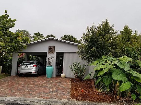 4th image of 4600 NW 29th Ter