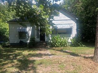 705 Central St, Earle, AR 72331