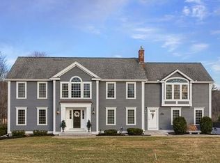 126 Old Farm Rd, North Andover, MA 01845