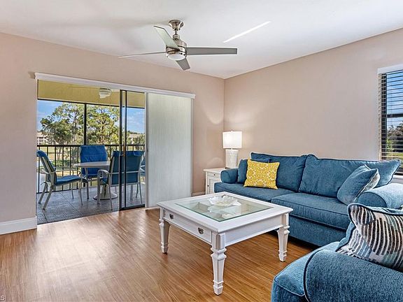 4th image of 221 Fox Glen Dr APT 2304