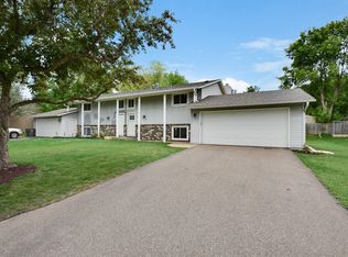 7315 Stewart Dr, Eden Prairie, MN 55346
