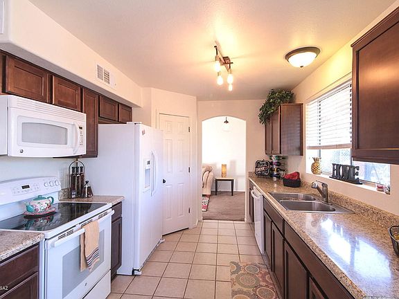 2nd image of 7126 W Hunnington Dr