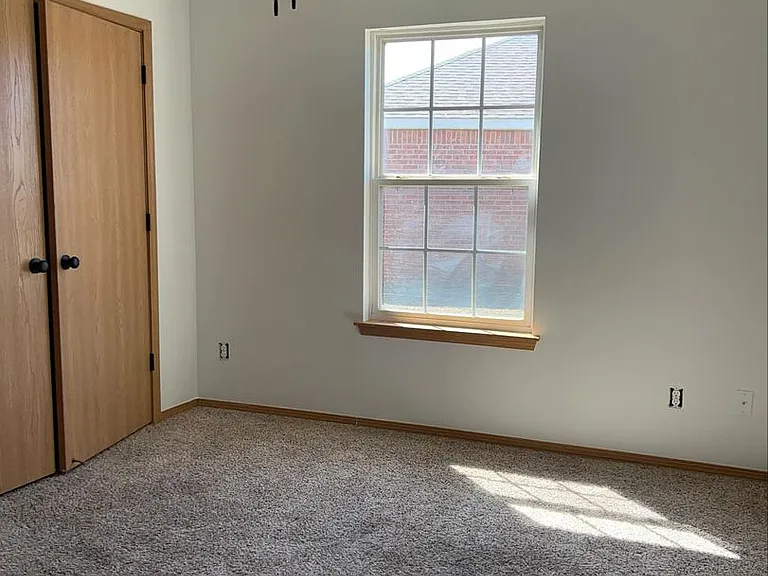 2805 Trailwood Dr — Photo 24