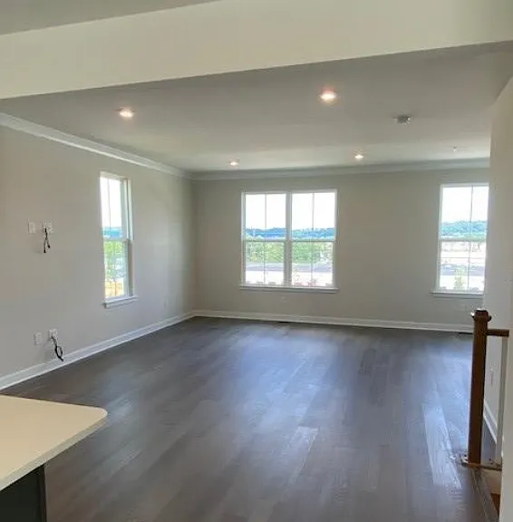 211 Chase Dr #211 — Photo 4