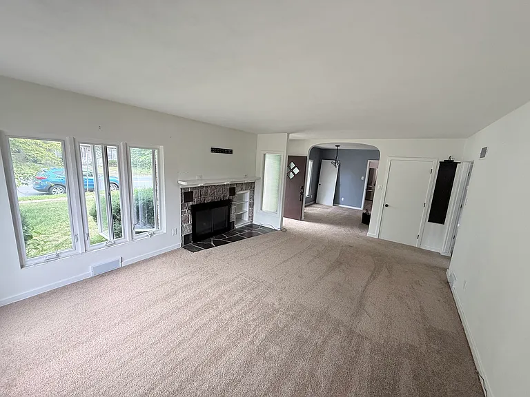 1830 Laubach Ave — Photo 10