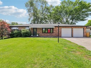 5113 NW Ridgewood Dr, Kansas City, MO 64151