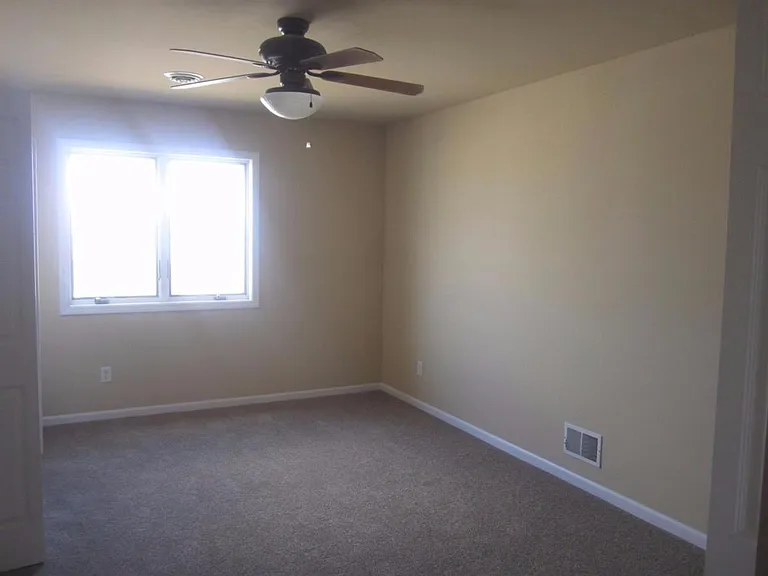 11193 Vermont Cir — Photo 9