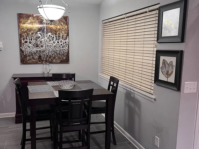 2705 Parham Dr — Photo 4