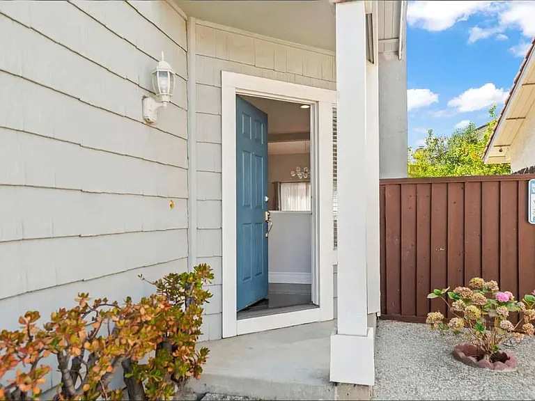 2930 Vista Creek Dr — Photo 1