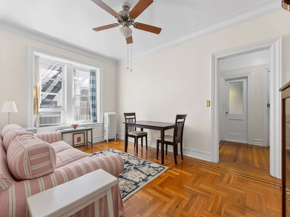 521 41st Street image 10 of 21