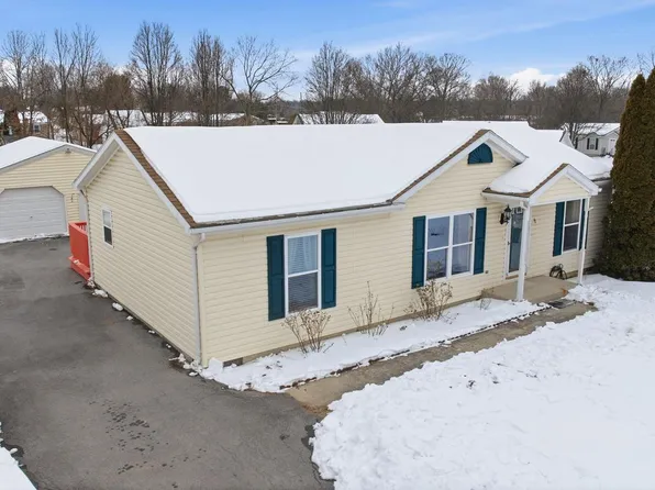 38 Acoustic Dr, Martinsburg, WV 25404