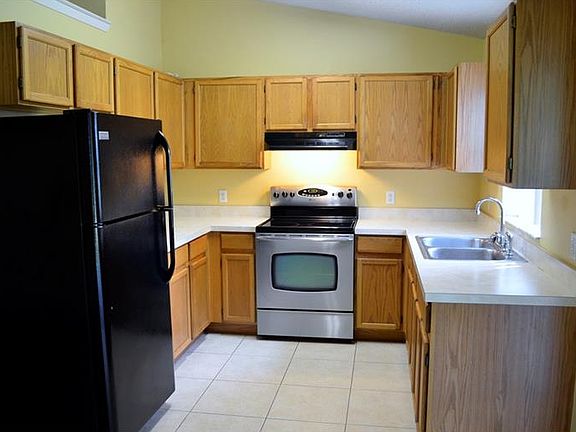 2nd image of 1422 Mara Ct