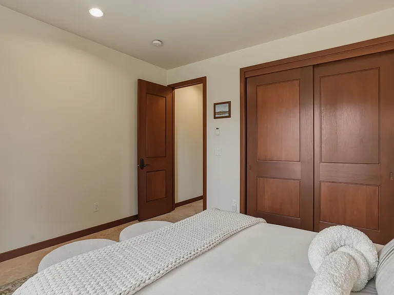 26 NW Shasta Pl — Photo 31