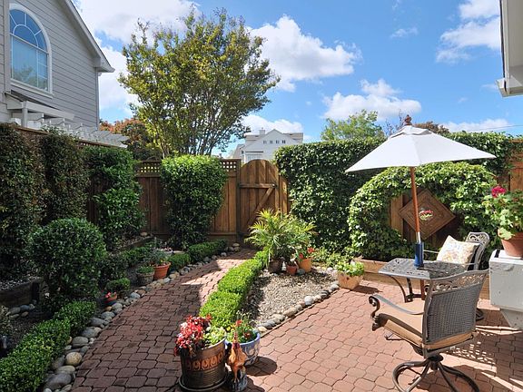 4th image of 177 Orchard Oak Cir