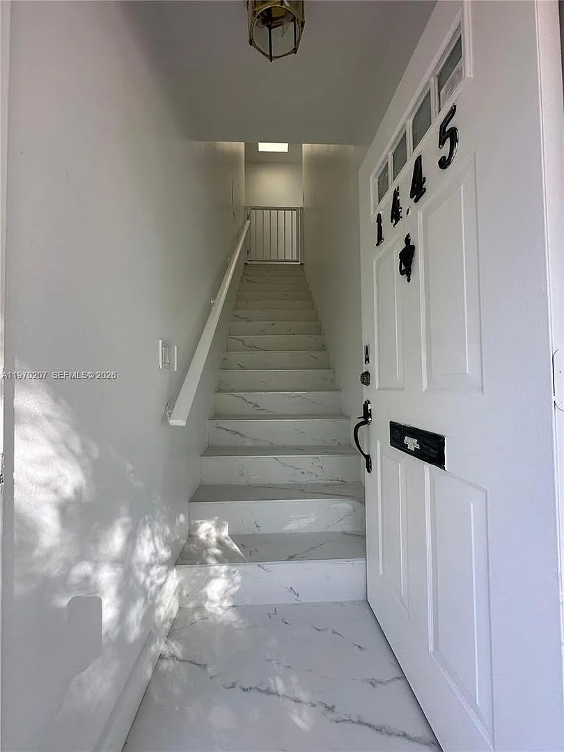 1445 Grant Street A, Hollywood, FL 33020 — Photo 3