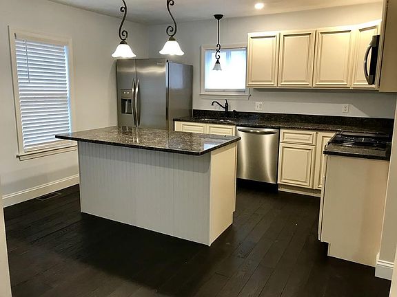 3rd image of 130 Tisdale St