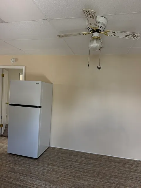 2 bed, $1,250 — Photo 2