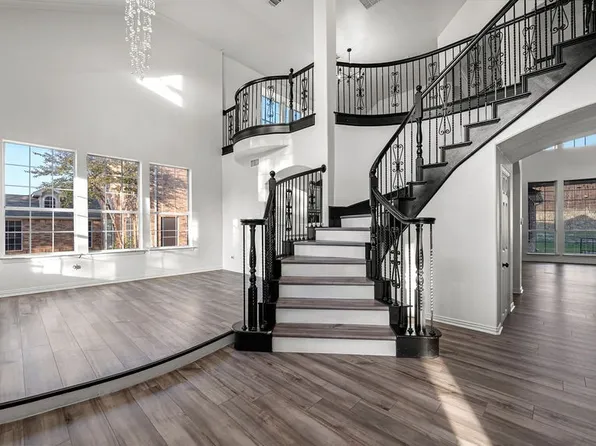 942 Marisa Ln, Desoto, TX 75115