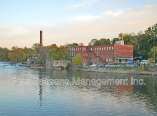 9 Chase St APT 4, Burlington, VT 05401