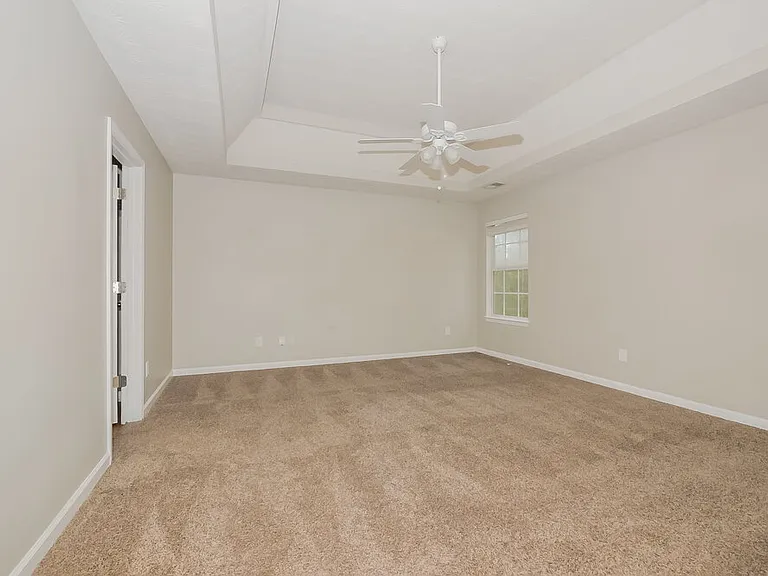 112 Garrison Ln — Photo 10