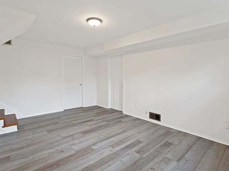 7106 Jayhawk St — Photo 12