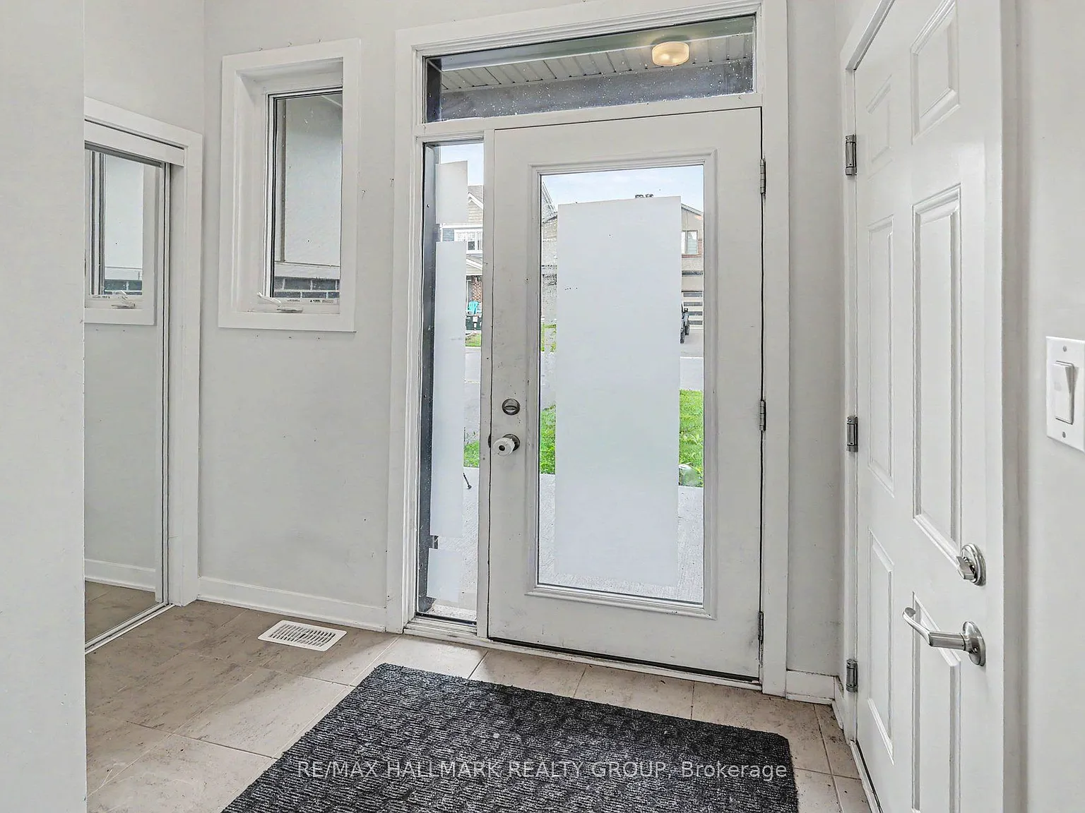 3 bed, $2,750 — Photo 4