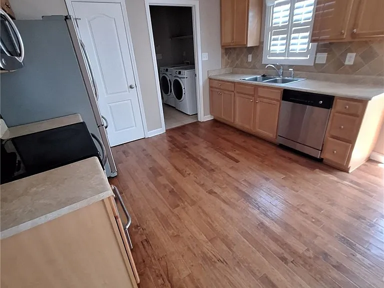170 Blacksmith Ln — Photo 3