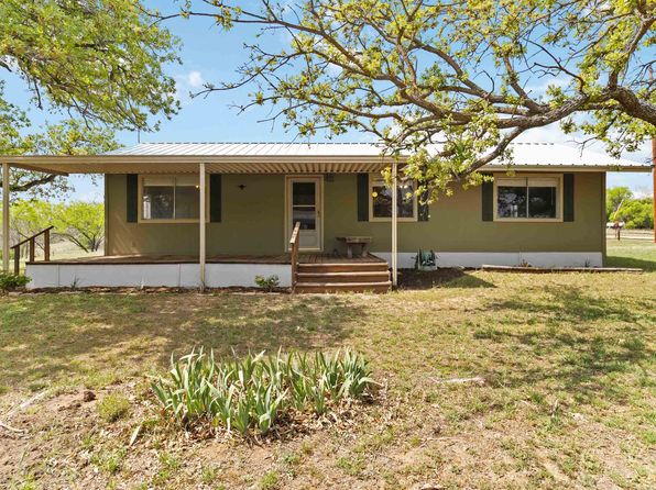 1515 Bee Ln, Tow, TX 78672