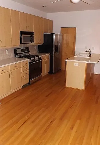 1257 Apple Valley Rd NE — Photo 3