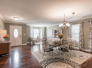 206 Waterview Dr, Hendersonville, TN 37075