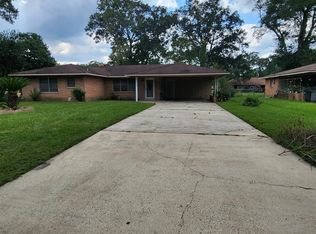 8825 Gov Nichols Dr, Baton Rouge, LA 70811