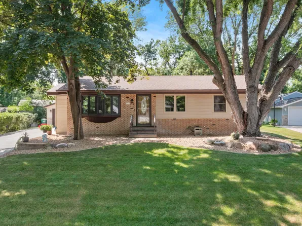 119 Oak Ave SW, Saint Michael, MN 55376