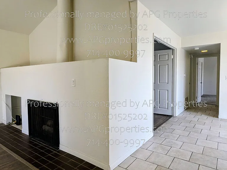 5477 Twin Lakes Dr — Photo 4