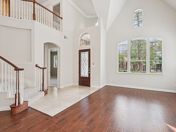 2nd image of 5973 Country View Ln