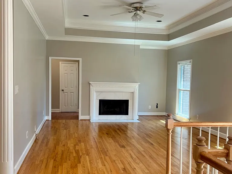 601 Southdale Cir — Photo 3