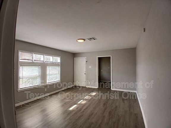 4th image of 3432 Olsen Dr