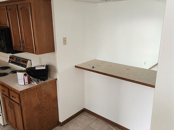 bar connecting to living room