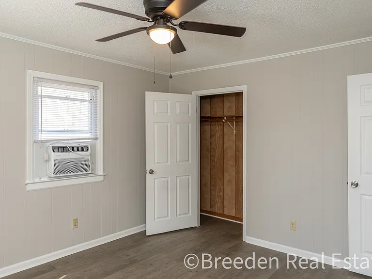 1466 Kennedy Dr #B — Photo 6