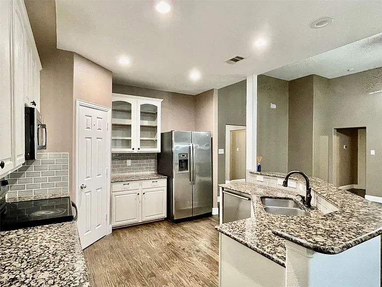 10264 Fireside Ln — Photo 11